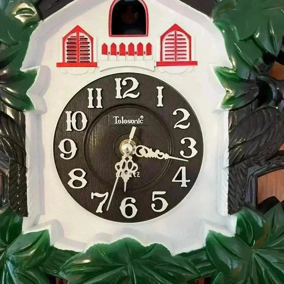 Telesonic Black & Green Cuckoo Clock - Traditional Style, Battery Operated - Picture 7 of 9